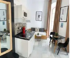 Cuina de Edifici en venda en Cádiz