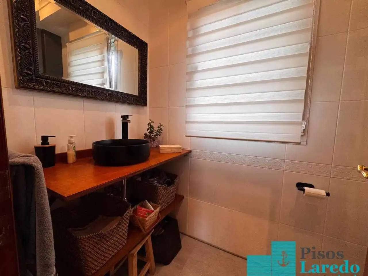 Bathroom of Houses for sale in Bárcena de Cicero  with Heating, Private garden and Terrace