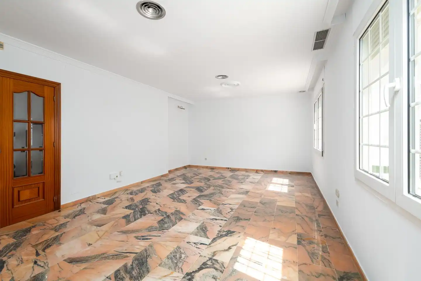 Casa o xalet en venda en Málaga amb Jardí privat, Terrassa i Piscina