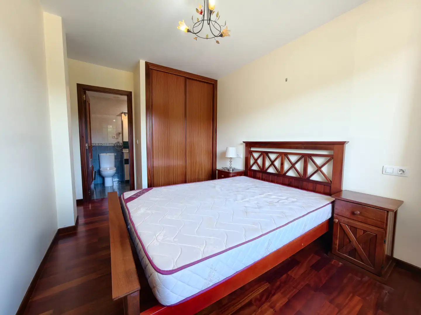 Habitación de Piso en venta en Rianxo, A Coruña