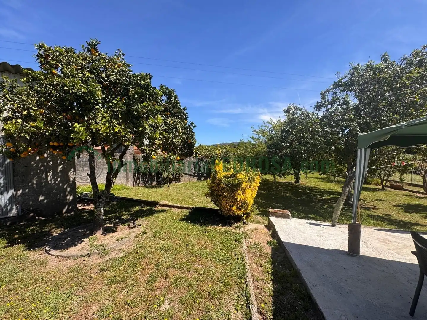Country house zum Verkauf in Pontevedra Capital  mit Heizung, Privatgarten und Möbliert