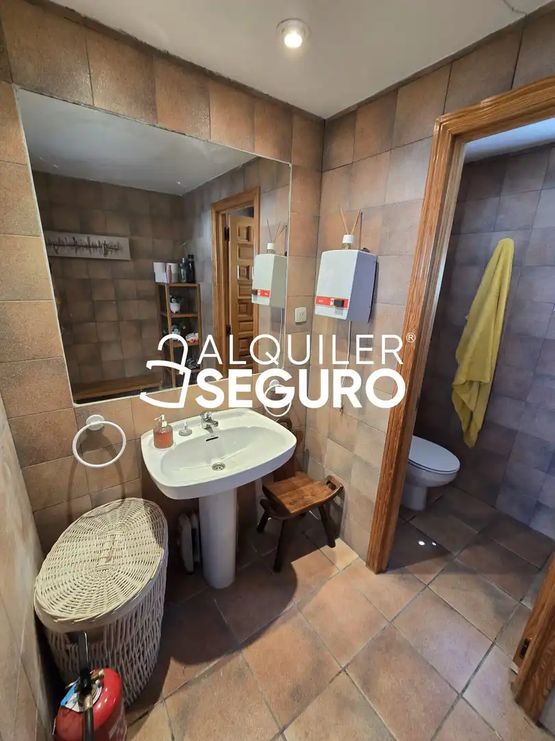 Bathroom of Houses for rent in Nuevo Baztán  with Air Conditioner, Heating and Terrace