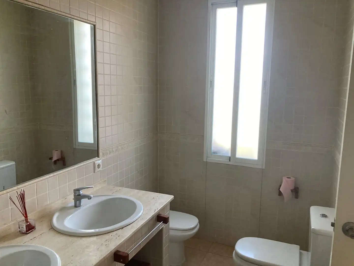 Baño de Casa o chalet de alquiler en Córdoba con Aire acondicionado, Calefacción y Jardín privado
