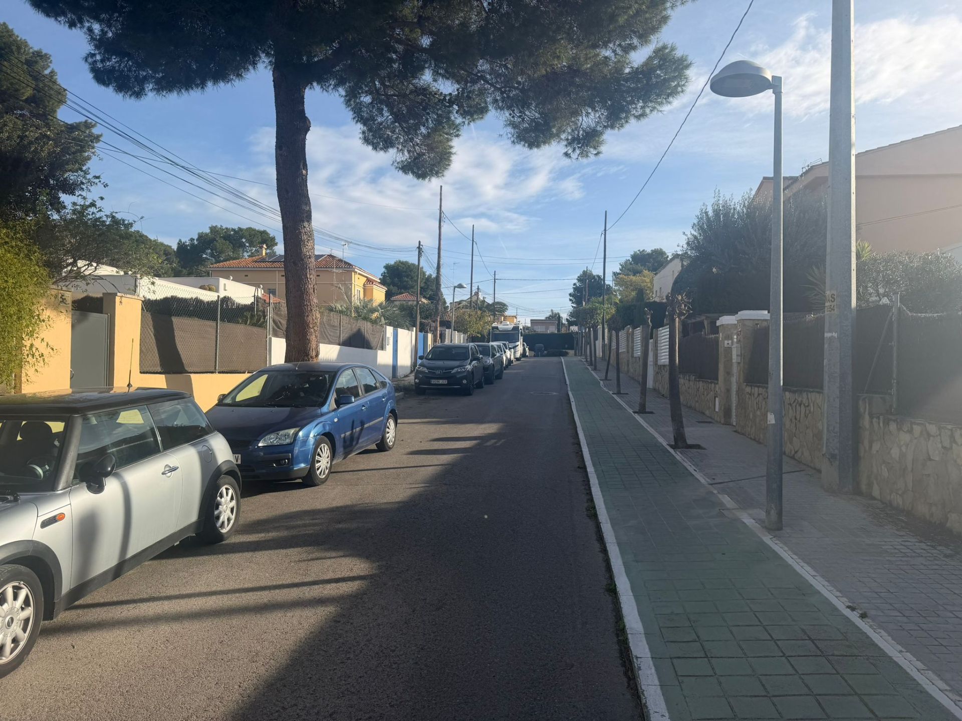 Vista exterior de Casa o xalet de lloguer en Paterna amb Traster i Es permeten mascotes