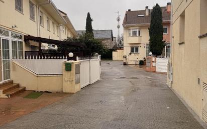 Vista exterior de Casa o xalet en venda en Valdemorillo amb Calefacció i Terrassa