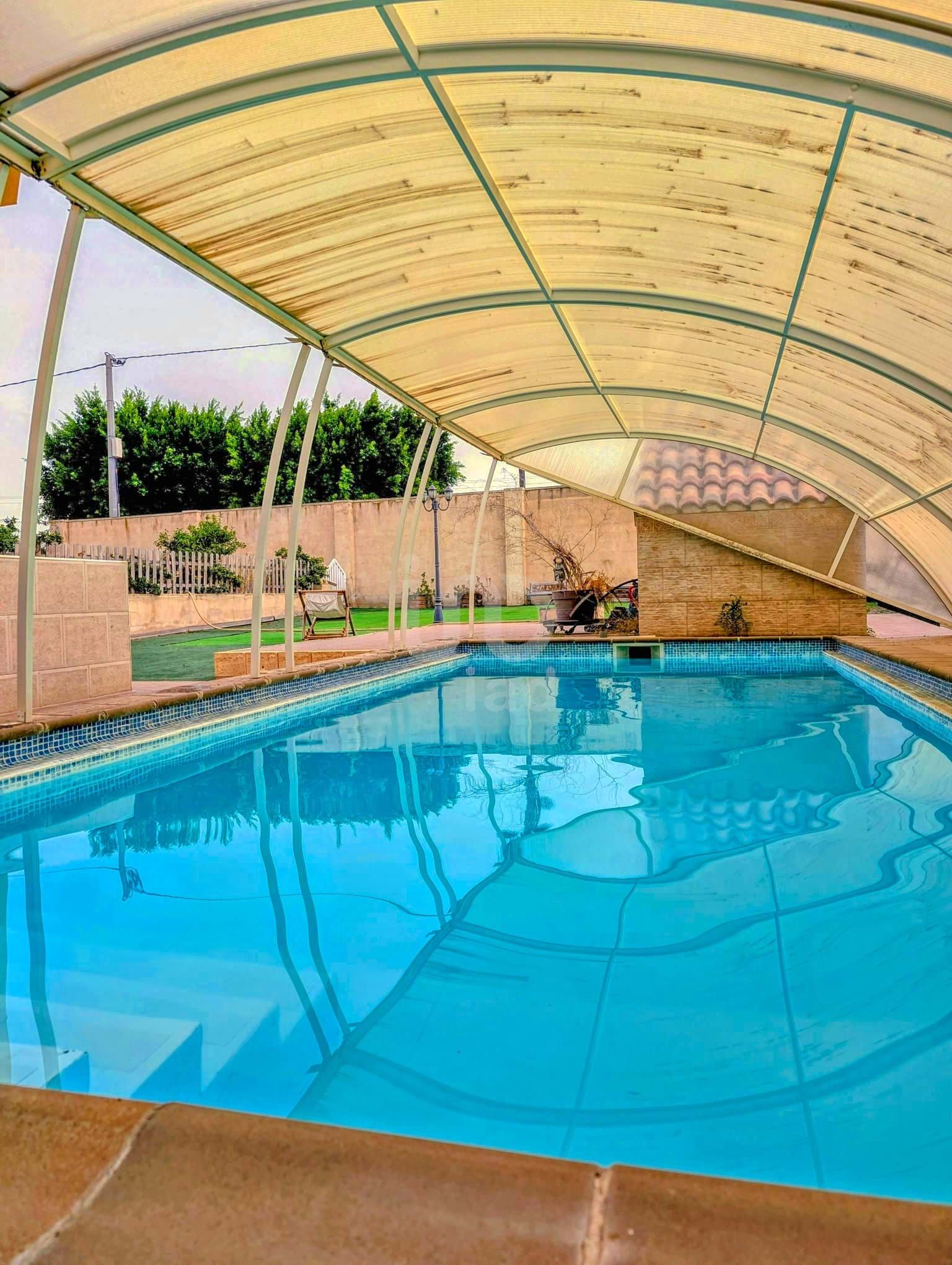 Piscina de Casa o xalet en venda en Alicante / Alacant amb Aire condicionat, Calefacció i Piscina