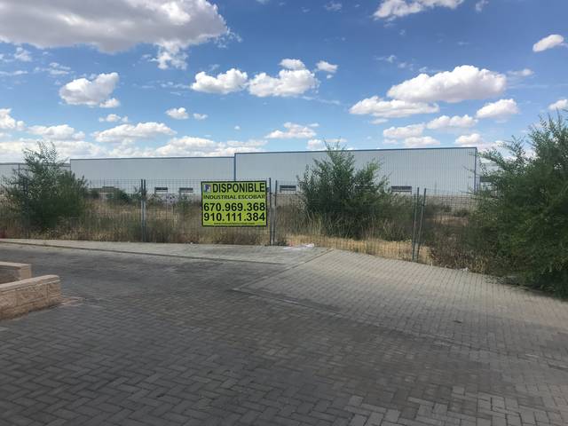 Terreno industrial en Venta en Calle Cabo de Trafalgar, 84C en La Poveda