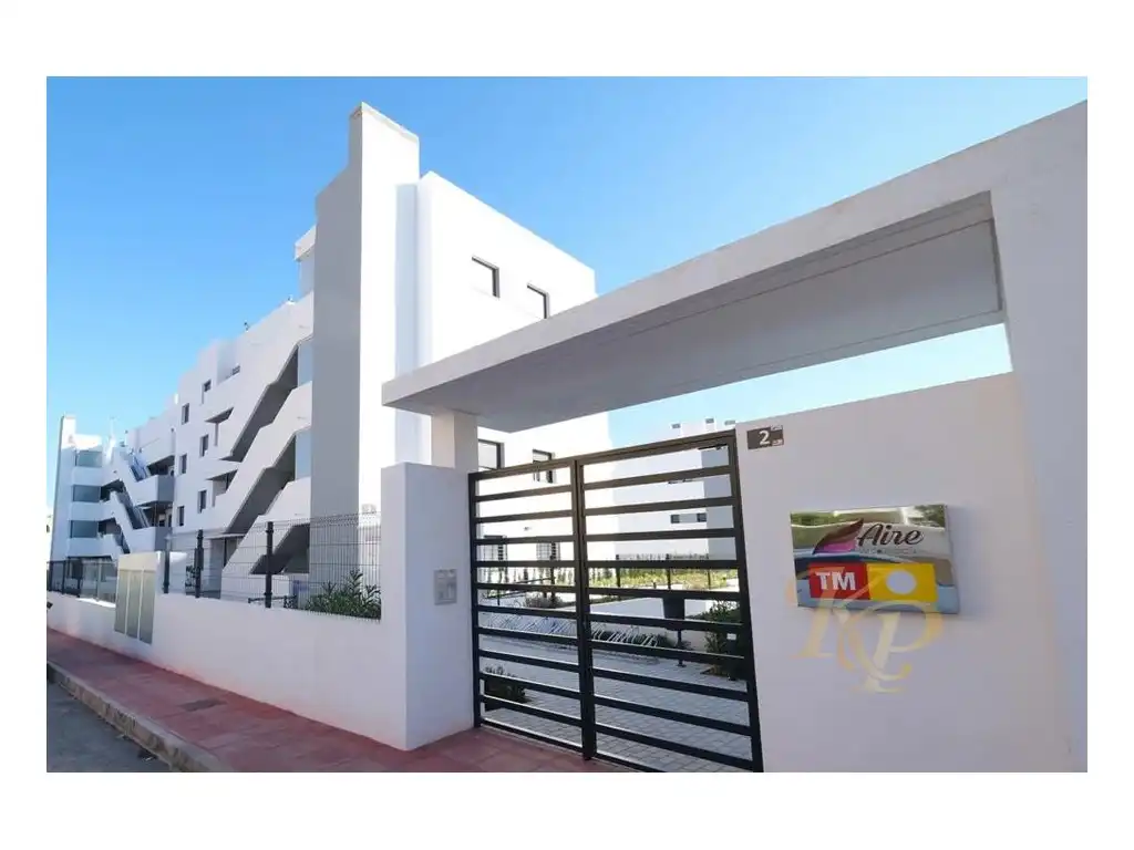 Vista exterior de Apartamento en venta en Orihuela con Aire acondicionado y Terraza