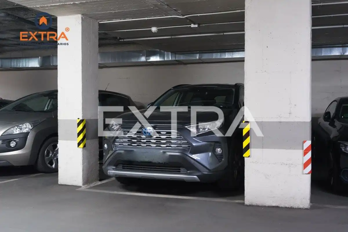 Aparcament de Apartament de lloguer en Madrid amb Aire condicionat, Calefacció i Traster