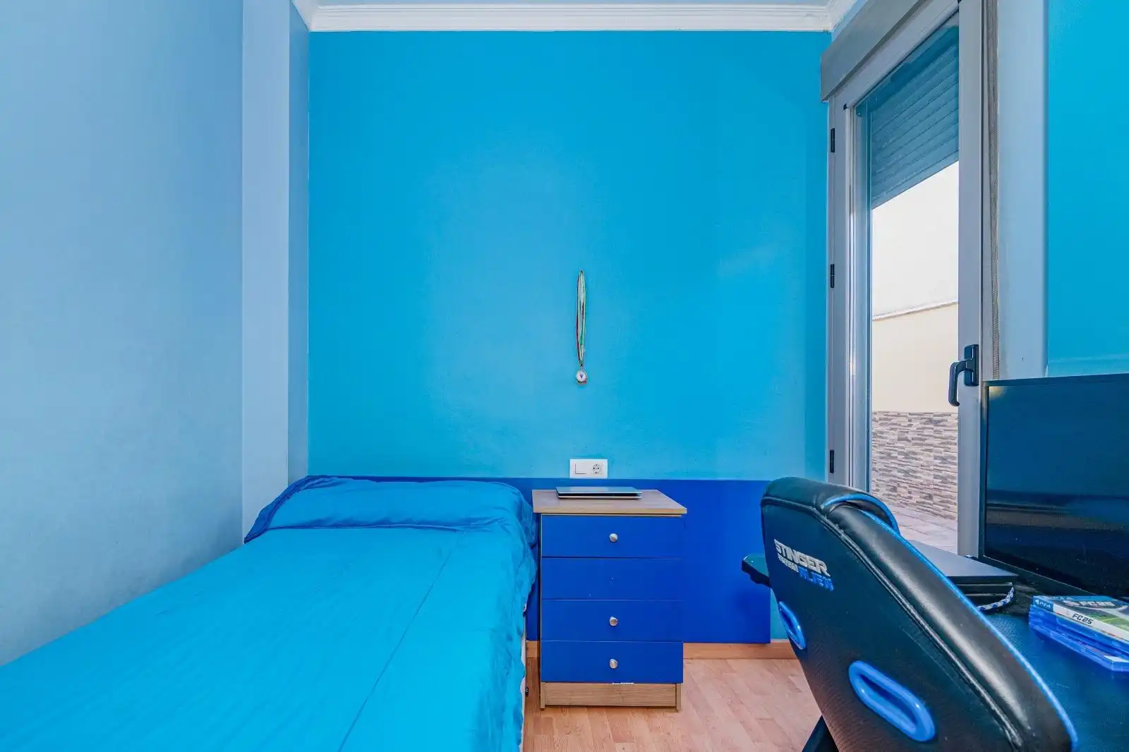 Bedroom of Flat for sale in Peligros  with Air Conditioner, Heating and Storage room