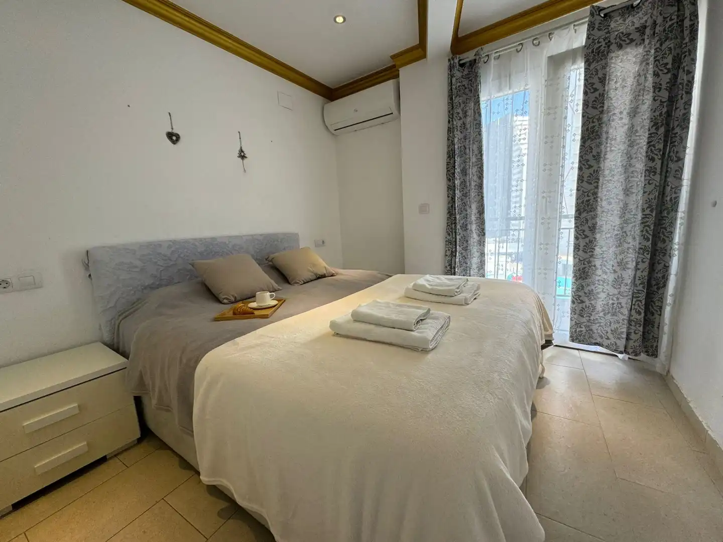 Piso con terraza en venta en Zona Pueblo, imagen 2