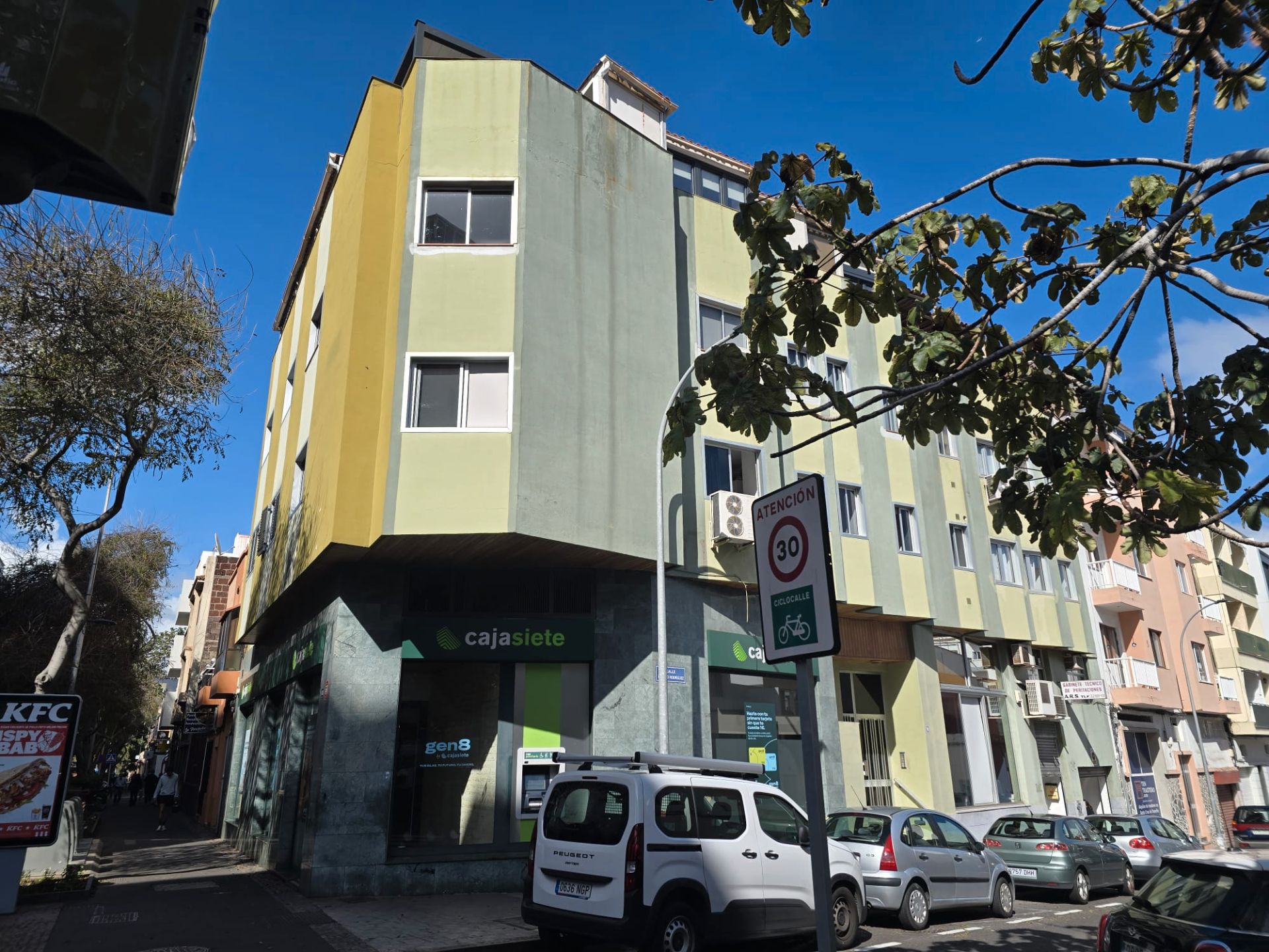 Exterior view of Garage for rent in  Santa Cruz de Tenerife Capital