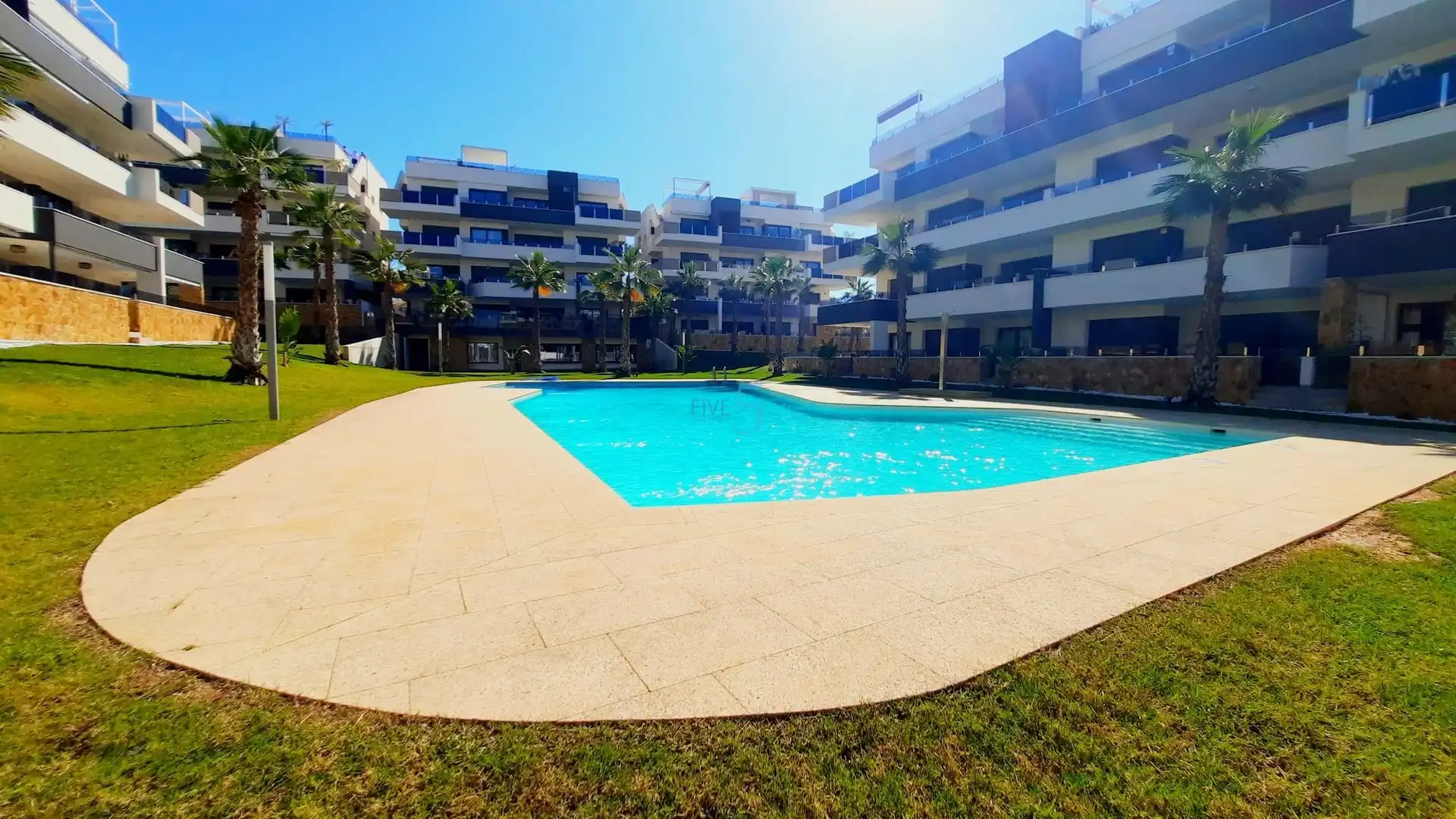 Swimming pool of Flat for sale in Orihuela  with Air Conditioner, Heating and Terrace