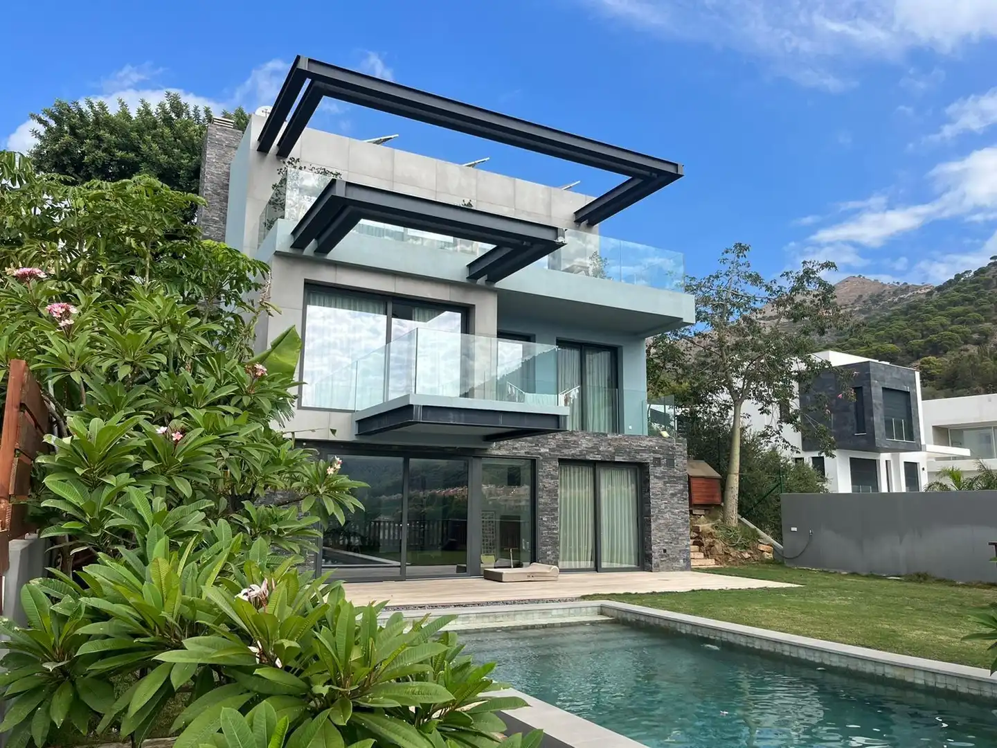 Chalet con piscina en venta en Mijas pueblo