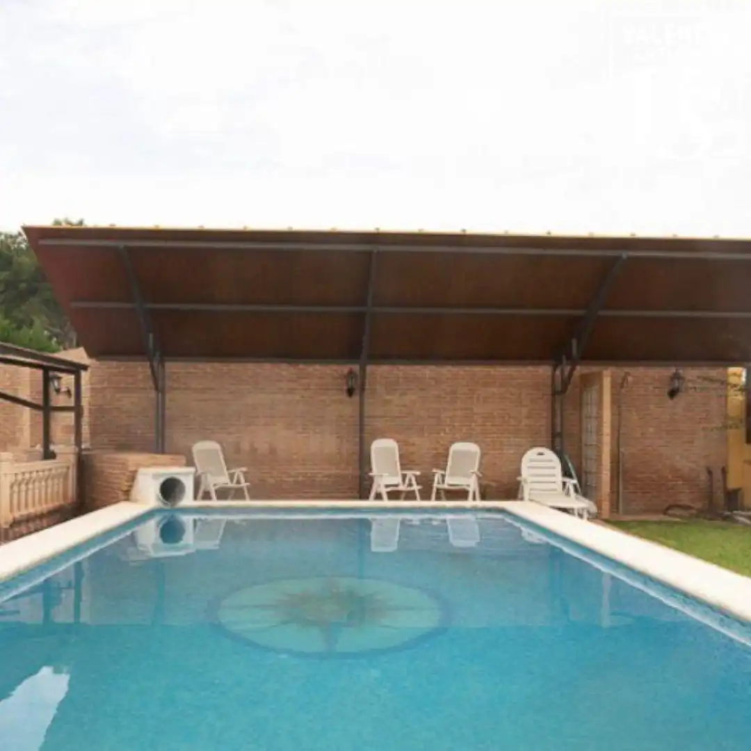 Piscina de Casa o chalet en venta en Náquera