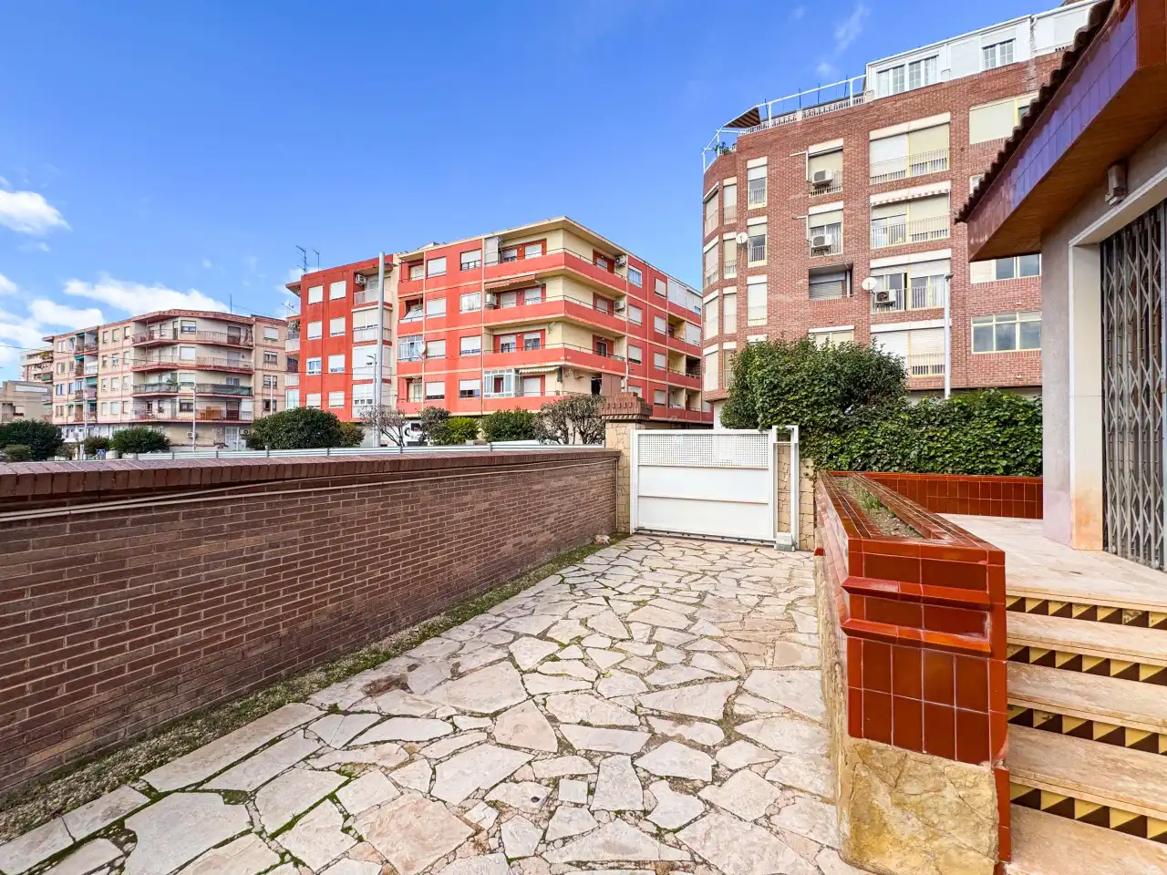 Exterior view of Houses for sale in Elda  with Air Conditioner, Heating and Private garden