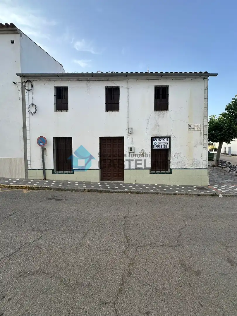 Vista exterior de Casa adosada en venta en Oliva de la Frontera