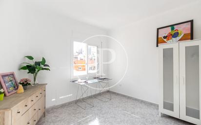 Bedroom of Flat for sale in  Barcelona Capital  with Heating