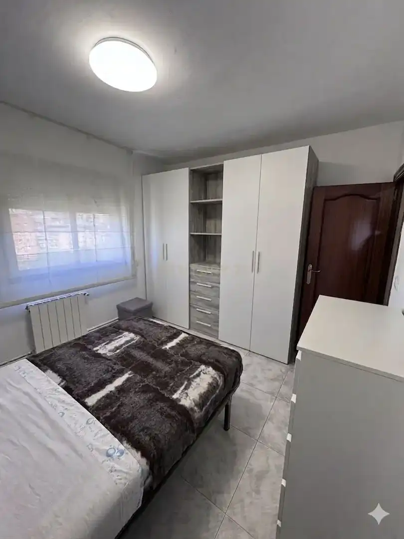 Habitación de Apartamento en venta en Badalona con Aire acondicionado y Balcón