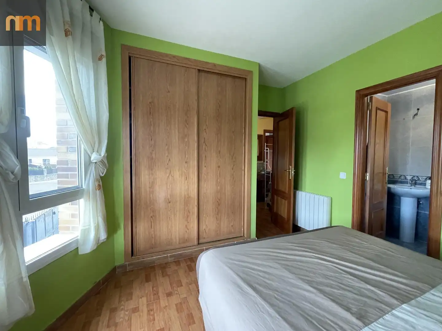 Dormitori de Casa o xalet en venda en Chiloeches amb Aire condicionat i Calefacció