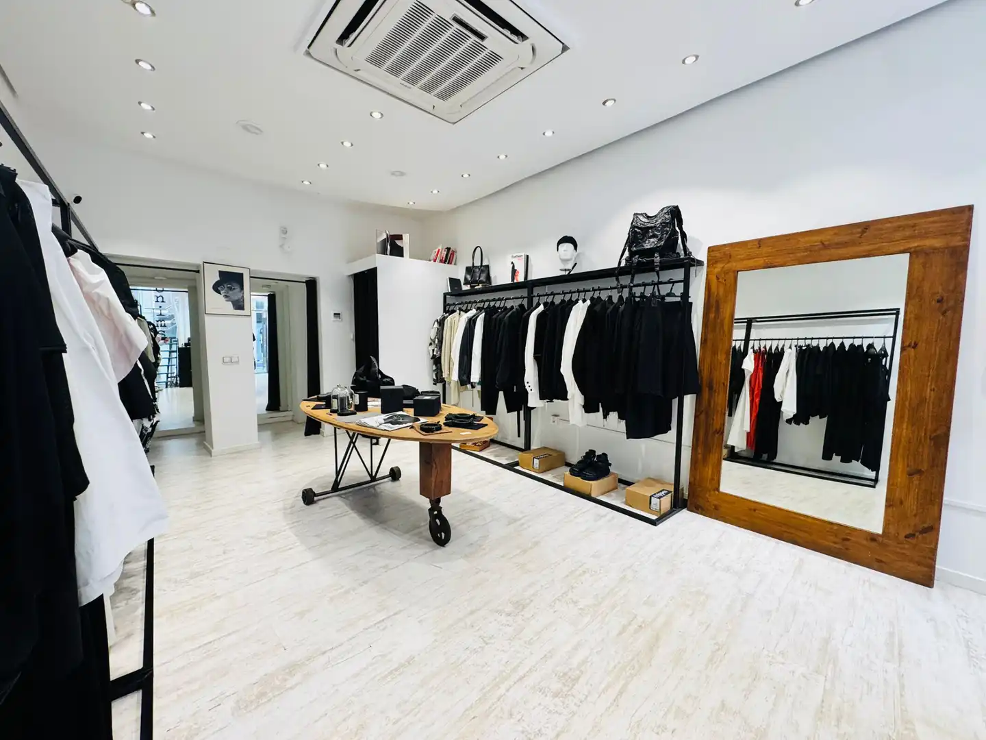 Local comercial de lloguer a Carrer Joan Maragall 20, imagen 2