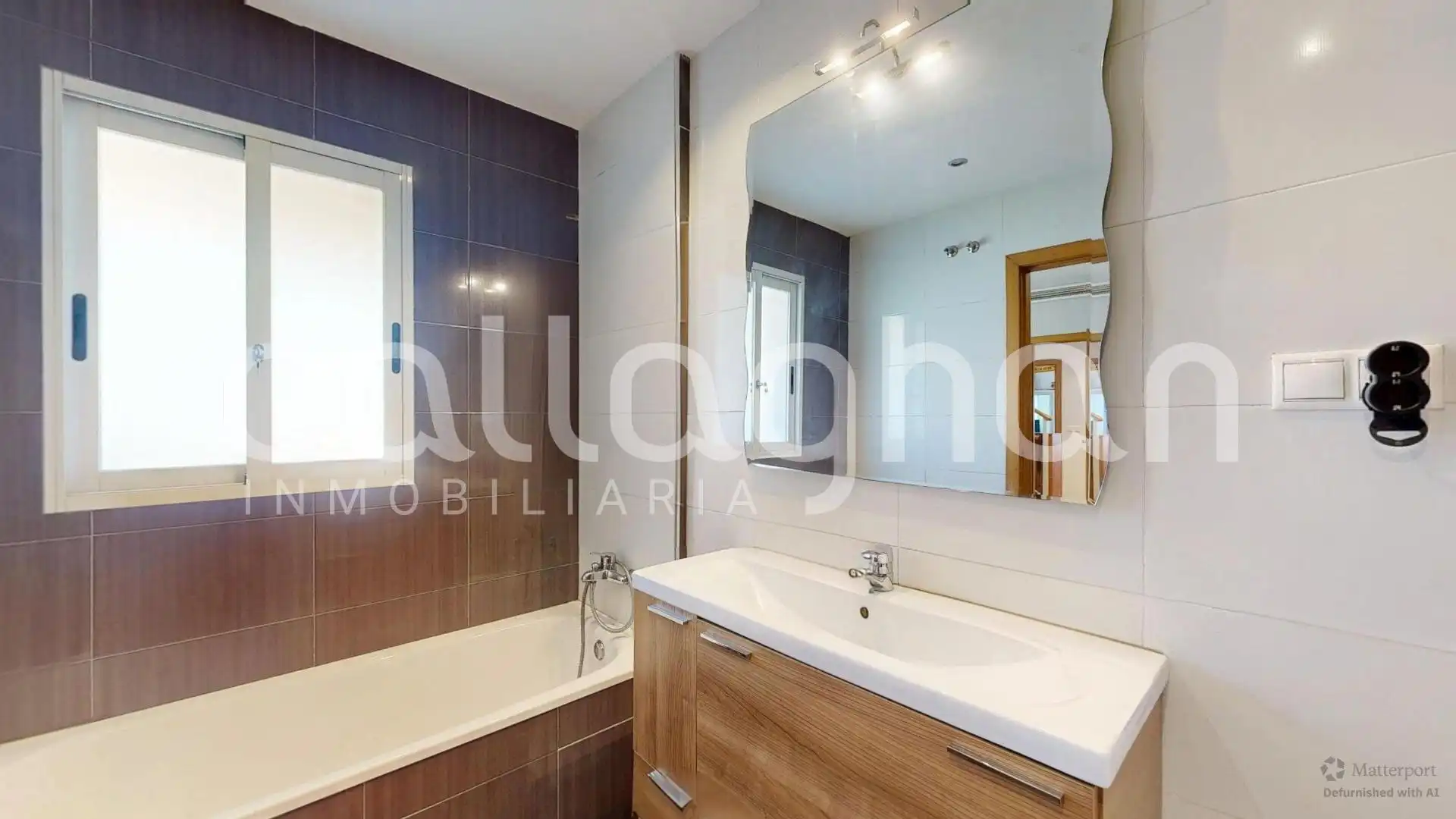 Bathroom of Detached homes for sale in Benaguasil  with Air Conditioner, Heating and Private garden