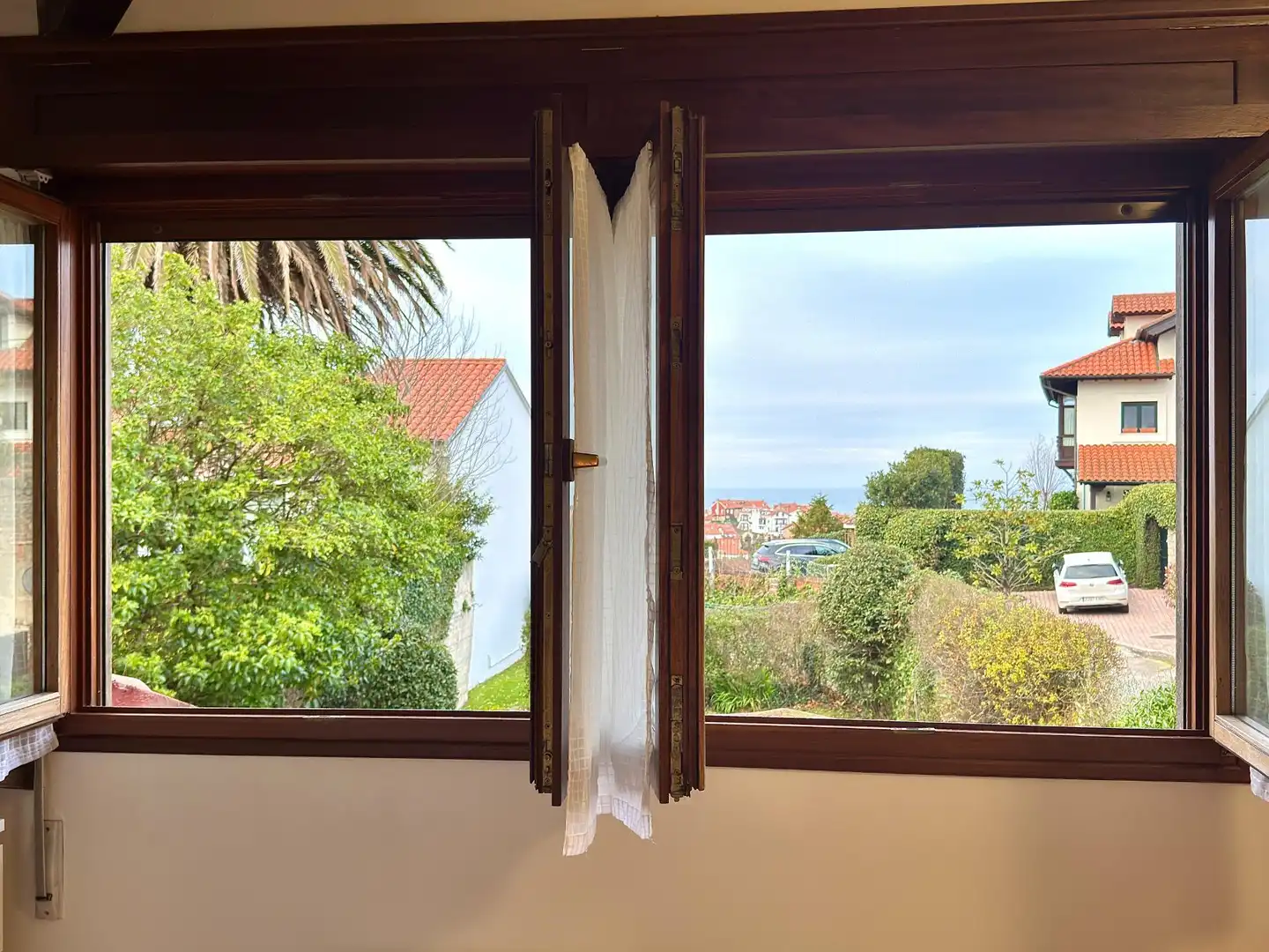 Vista exterior de Casa o chalet en venta en Comillas (Cantabria) con Alarma
