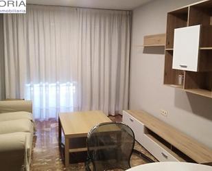 Sala d'estar de Apartament de lloguer en  Granada Capital amb Aire condicionat