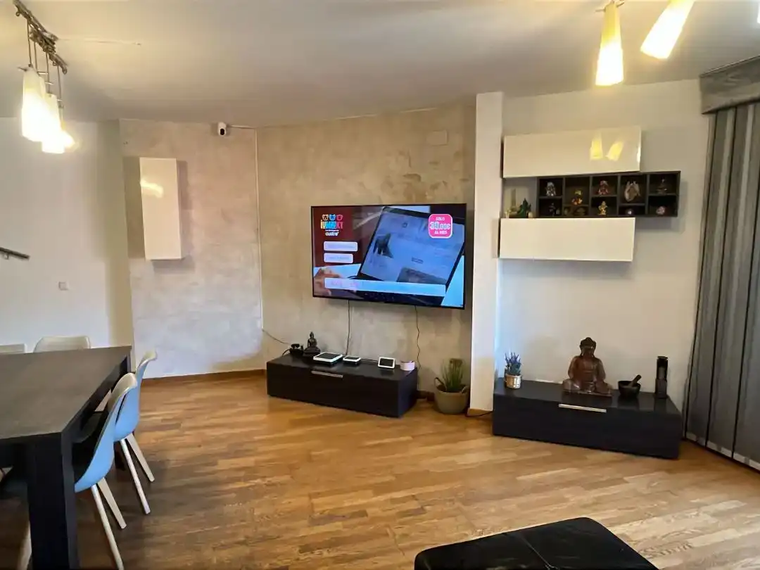 Sala d'estar de Dúplex en venda en Gavà amb Aire condicionat i Balcó