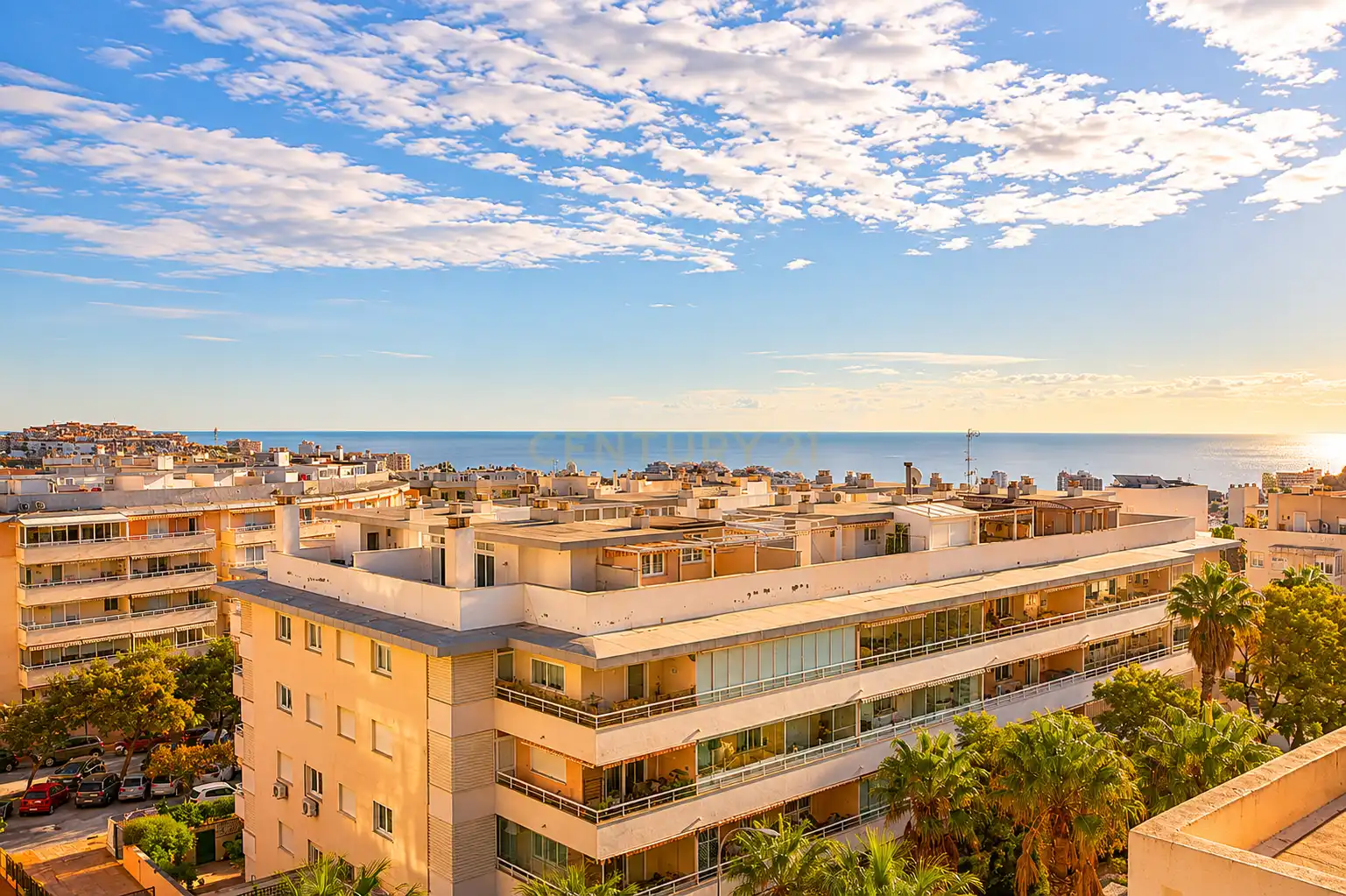Vista exterior de Apartamento en venta en Benalmádena con Aire acondicionado, Trastero y Piscina comunitaria