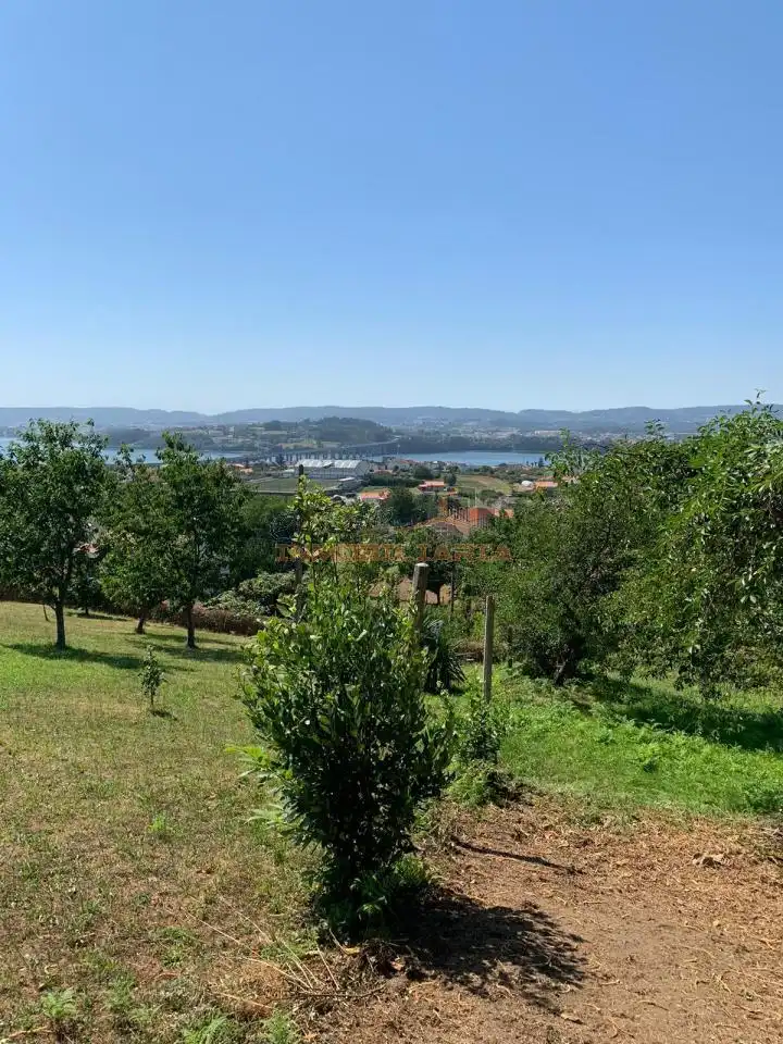 Terreno residencial en venta en Neda, imagen 3