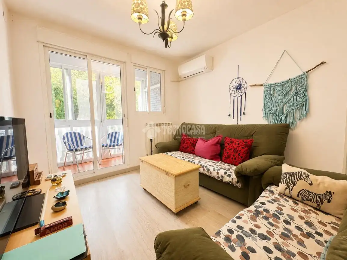 Living room of Flat for sale in Aranjuez  with Air Conditioner, Heating and Terrace
