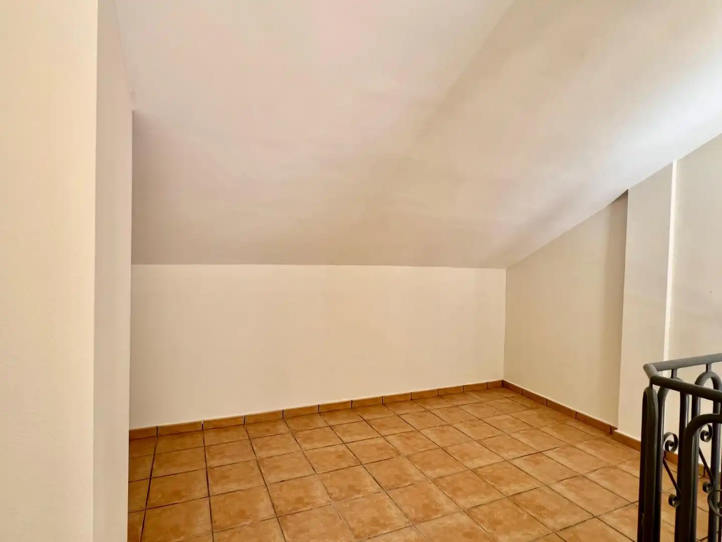 Flat for sale in Cadrete, Zaragoza