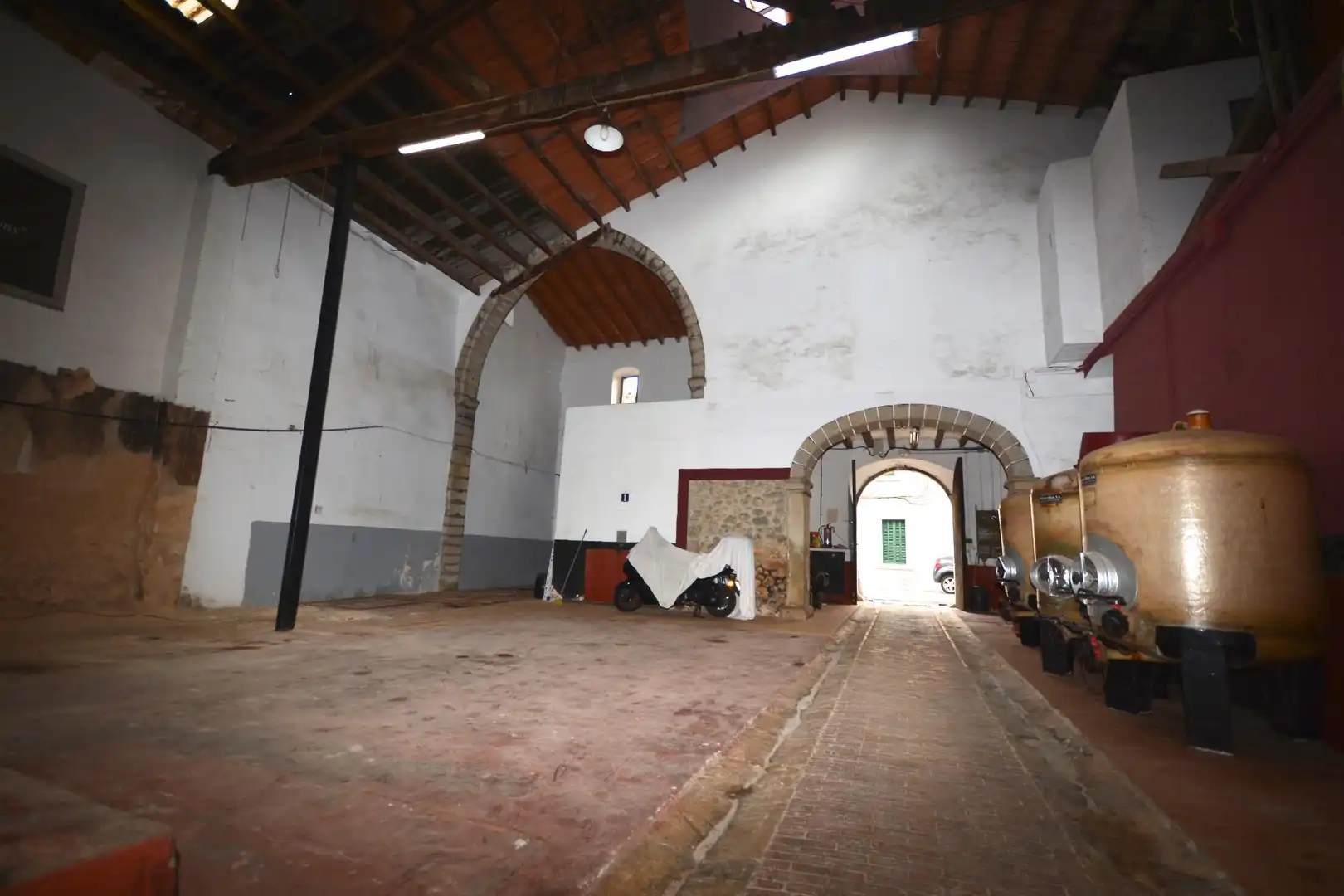 Industrial buildings for sale in Binissalem