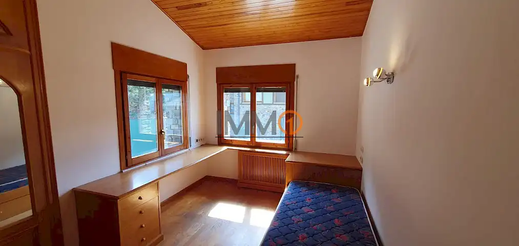 Casa aparellada amb jardí en venda a Engolasters, imagen 25