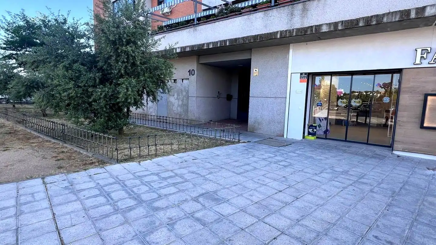 Local comercial en alquiler en Espliego, imagen 12