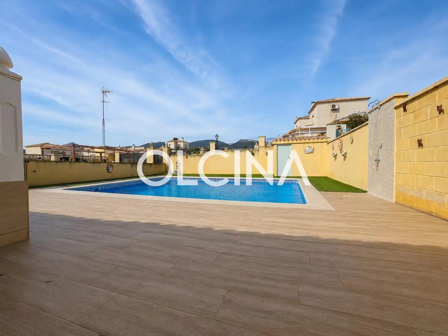 Piscina de Casa o chalet en venta en Castalla con Calefacción, Jardín privado y Terraza