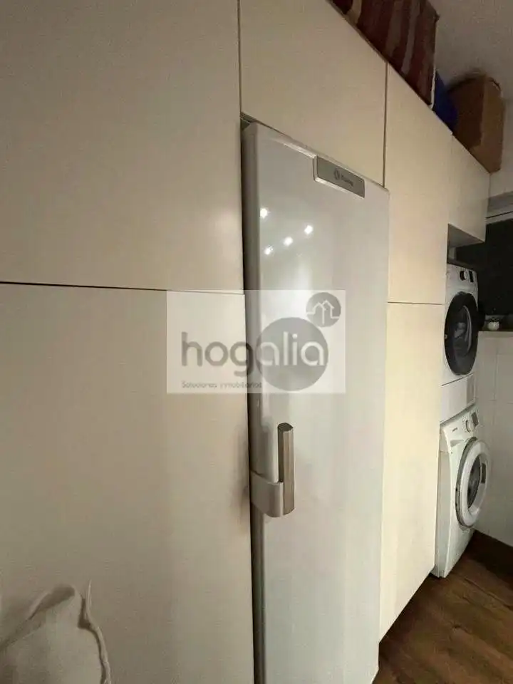 Küche von Wohnung zum Verkauf in Sevilla mit Klimaanlage, Terrasse und Gemeinschaftspool