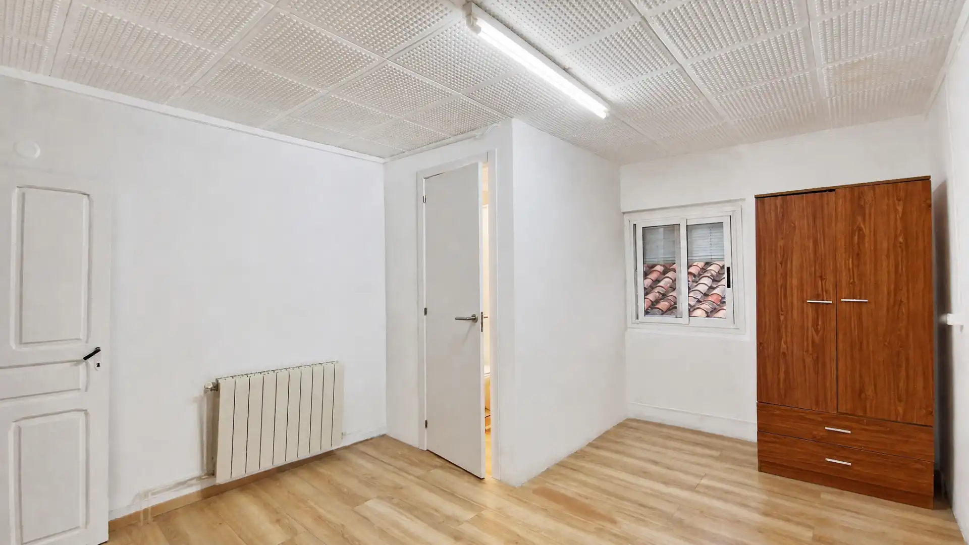Casa adosada en venda en Alloza amb Calefacció, Parquet i Moblat
