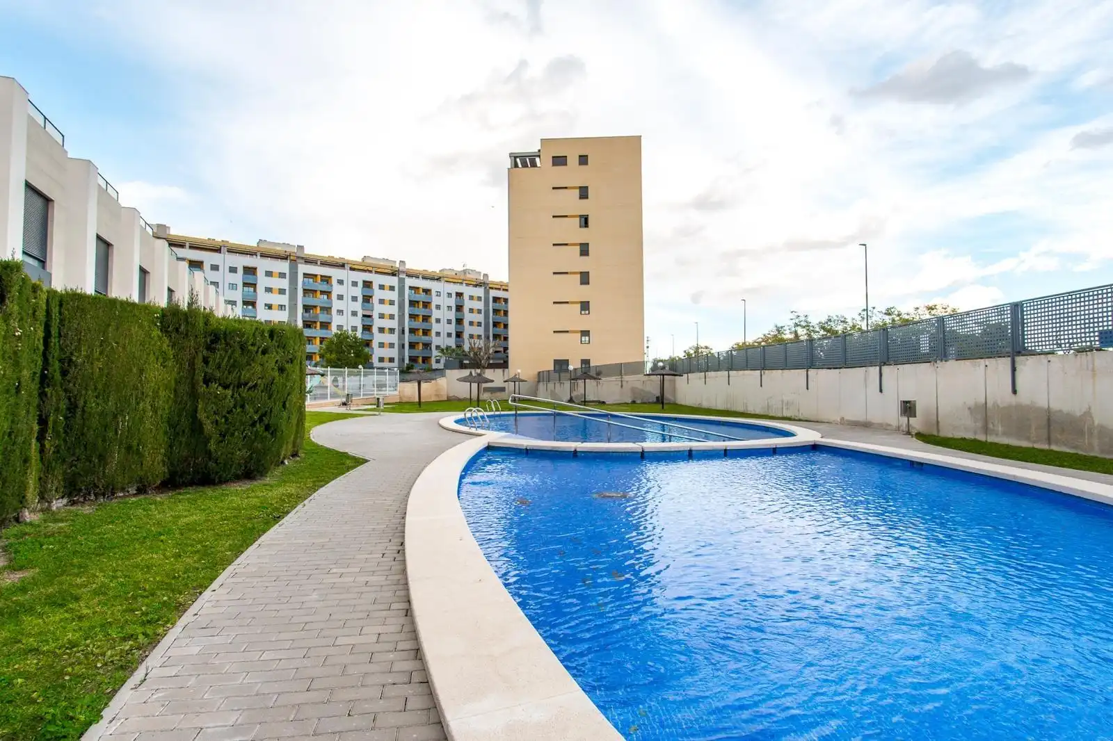 Piscina de Pis en venda en Murcia amb Aire condicionat, Jardí privat i Terrassa