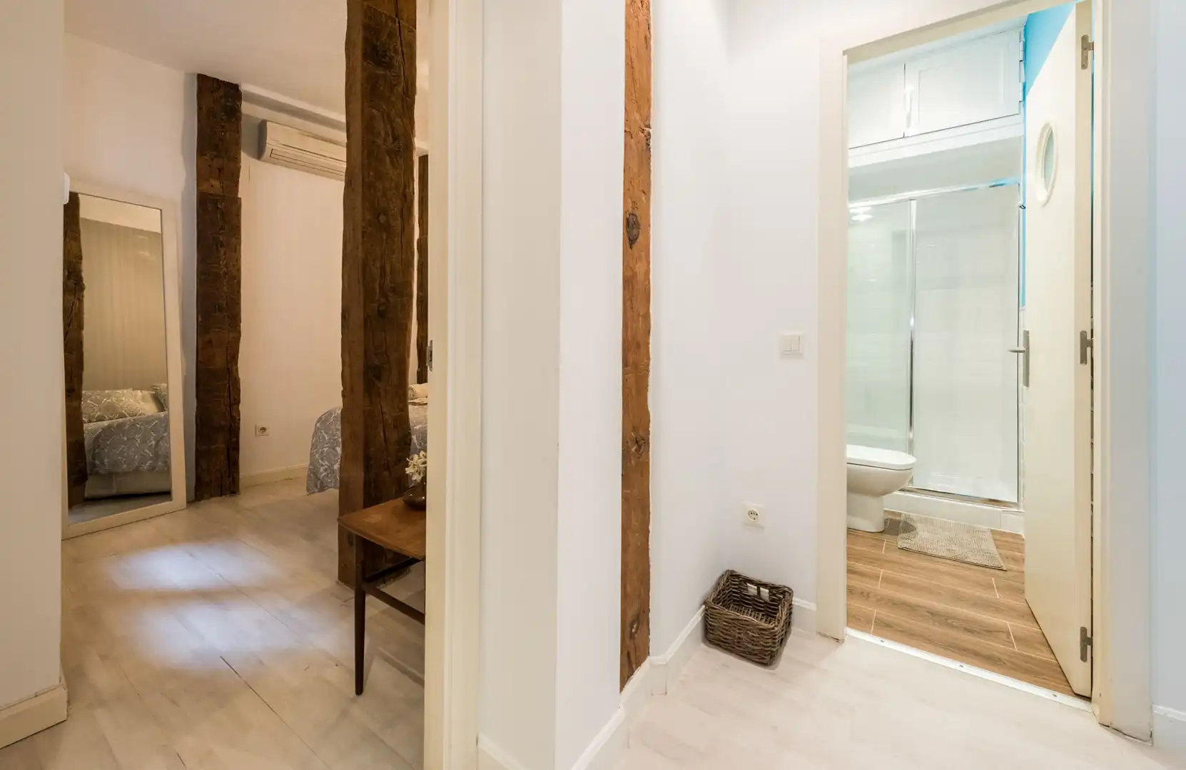Flat for rent in Madrid  with Air Conditioner, Heating and Furnished