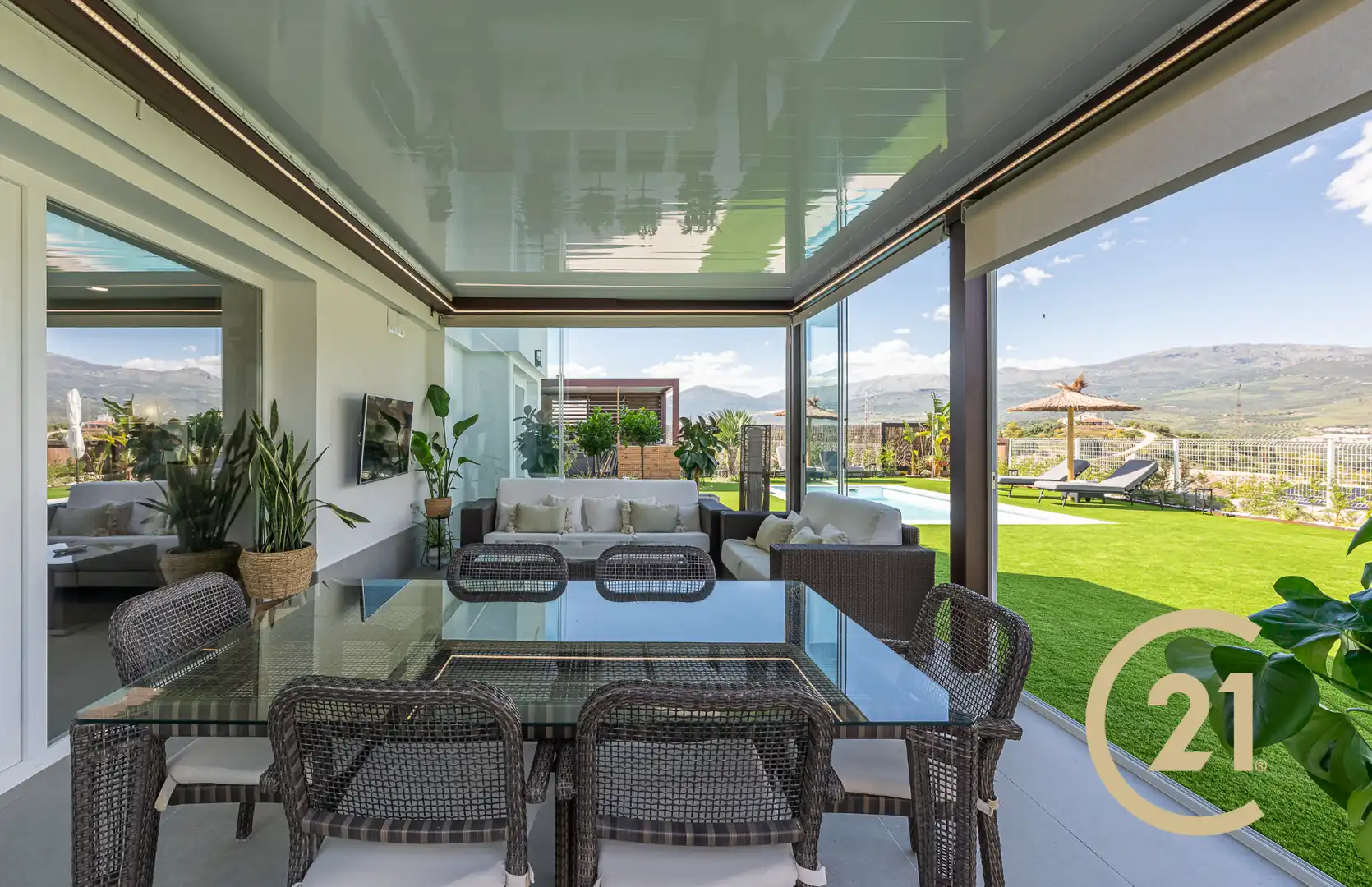 Terrassa de Casa o xalet en venda en Viñuela amb Jardí privat, Terrassa i Traster