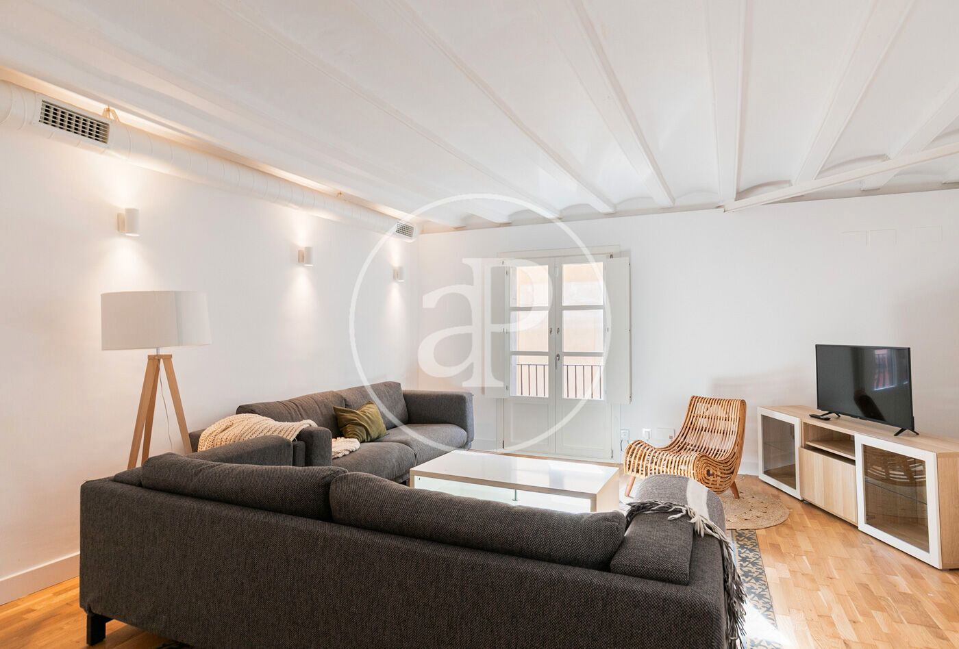 Living room of Flat for sale in  Barcelona Capital  with Air Conditioner, Heating and Balcony