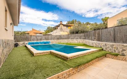 Piscina de Casa o xalet en venda en Castellvell del Camp amb Aire condicionat, Calefacció i Jardí privat
