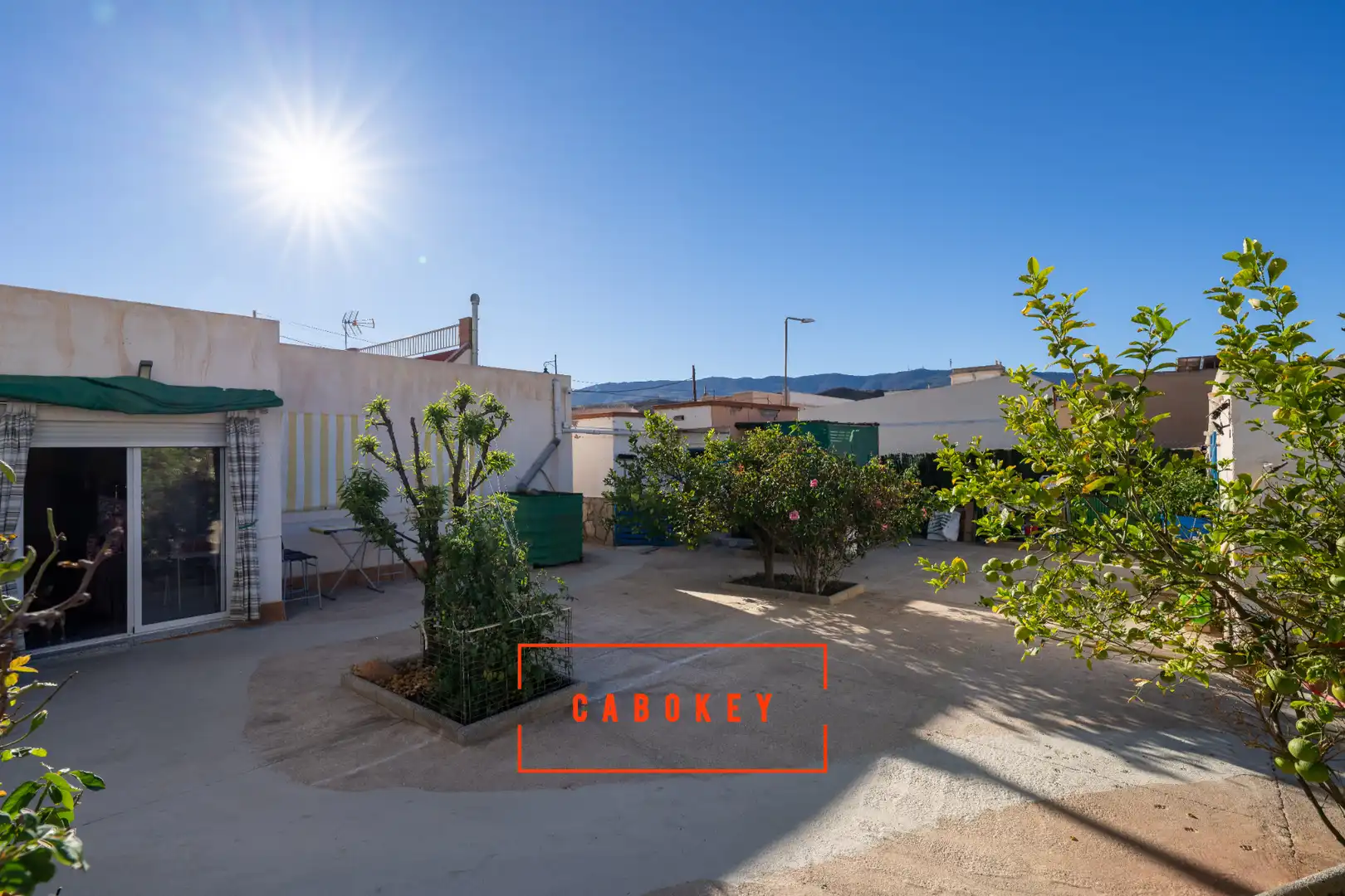 Vista exterior de Casa o xalet en venda en Tabernas amb Aire condicionat, Calefacció i Jardí privat