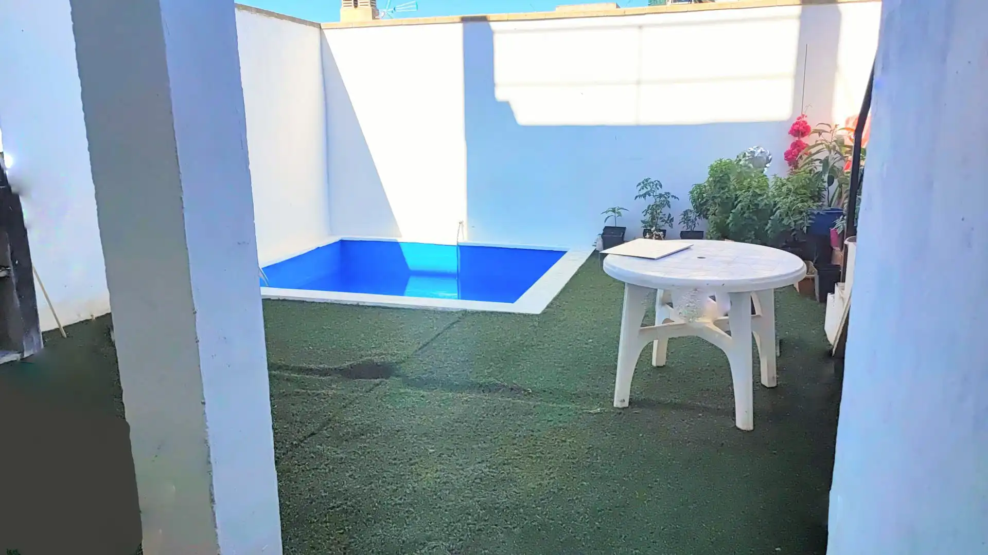 Piscina de Casa adosada en venda en Pizarra amb Piscina i Balcó