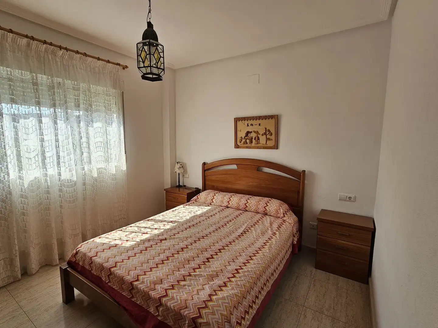 Habitación de Piso de alquiler en Santa Pola con Terraza y TV