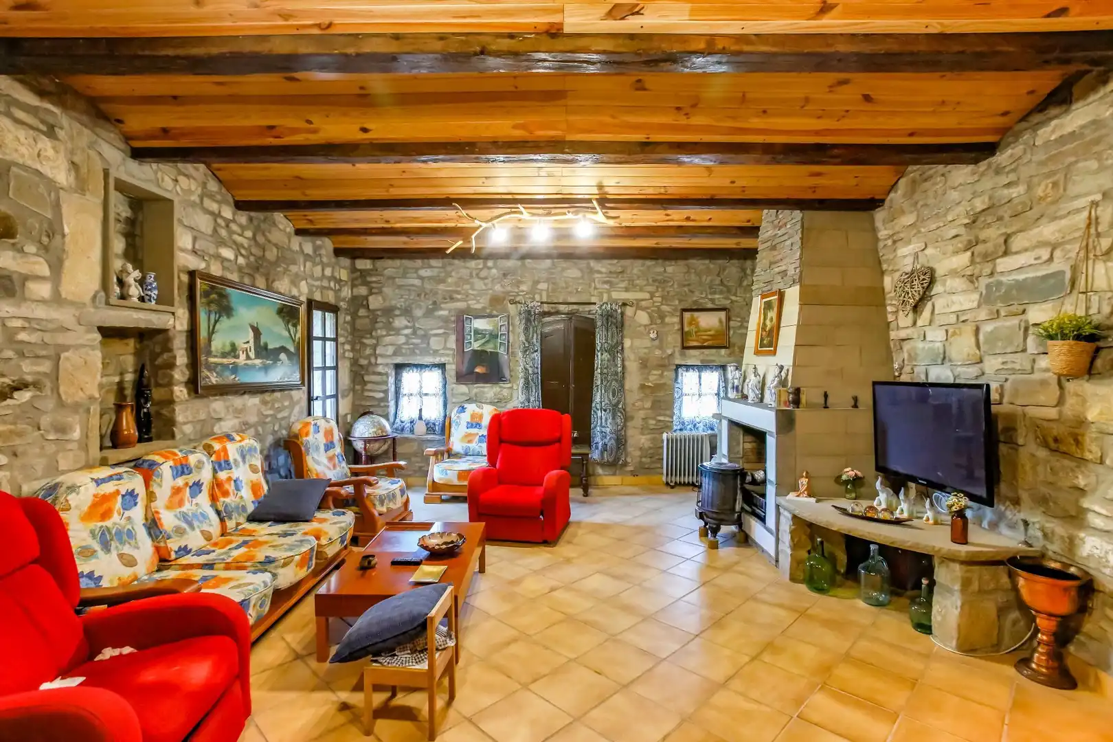 Wohnzimmer von Country house zum Verkauf in Sant Vicenç de Castellet mit Heizung, Privatgarten und Terrasse