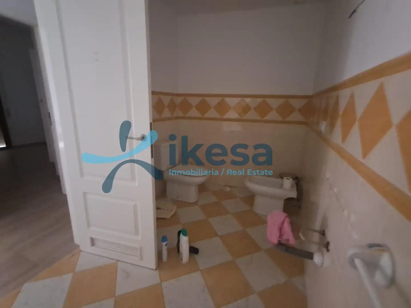Piso en venta en Puente Genil con Balcón