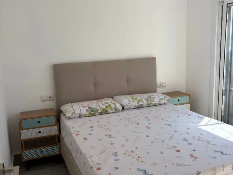 Dormitori de Casa o xalet en venda en Carmona amb Aire condicionat, Jardí privat i Terrassa